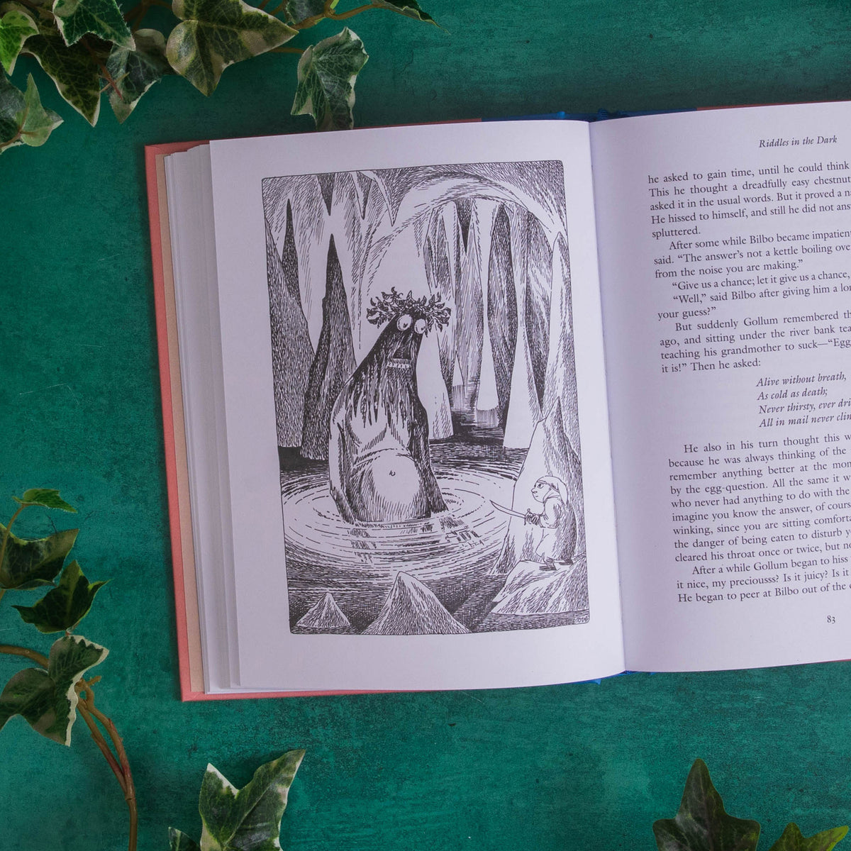 The Hobbit (Illustrated by Tove Jansson) - J.R.R. Tolkien